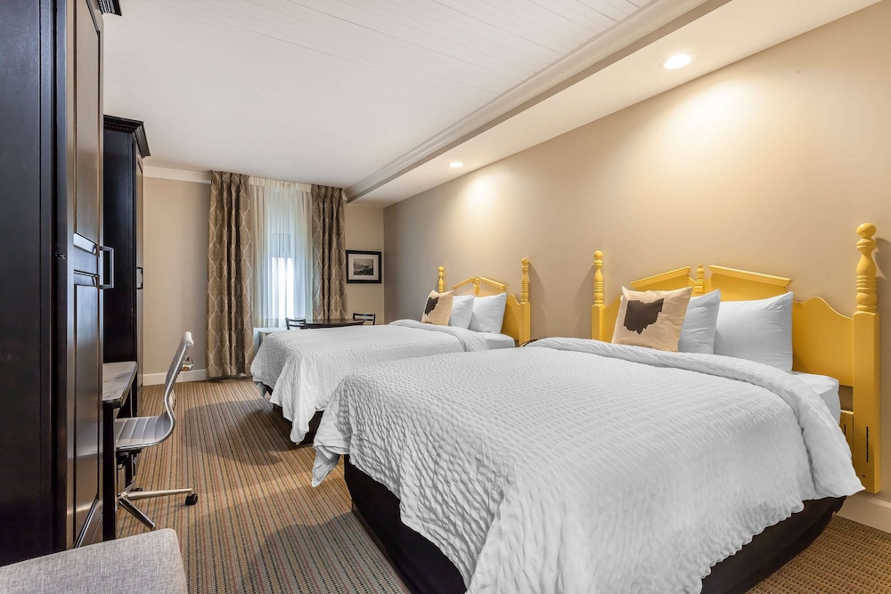 The Aurora Inn - photo 10