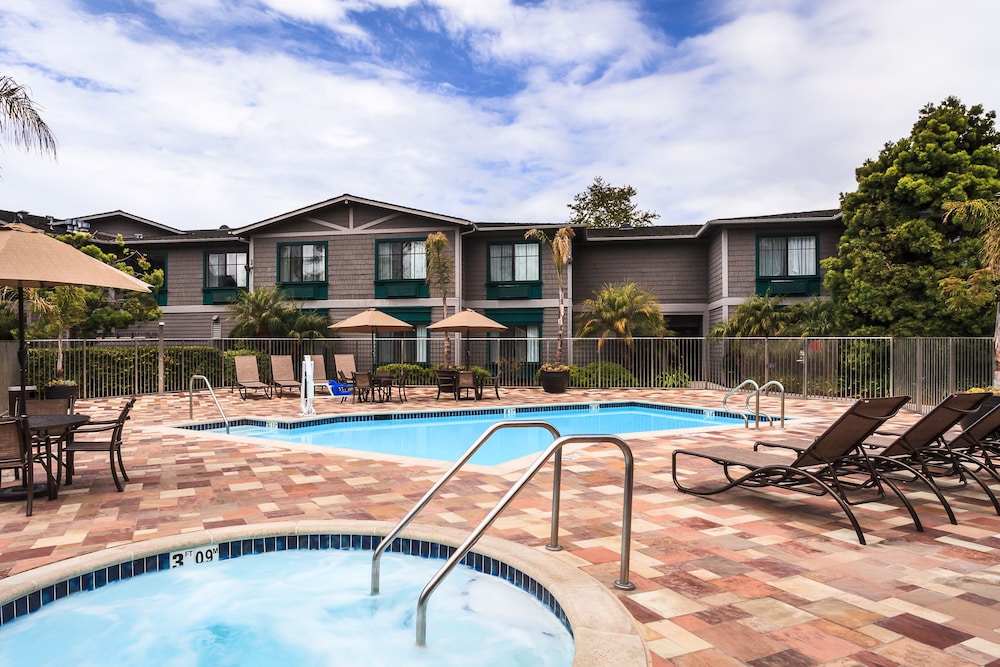 Holiday Inn Express & Suites Carpinteria by IHG - photo 18