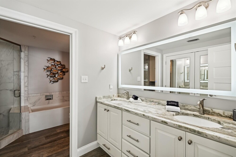 Waterview Towers 732 3 Bedroom Condo by RedAwning - photo 17