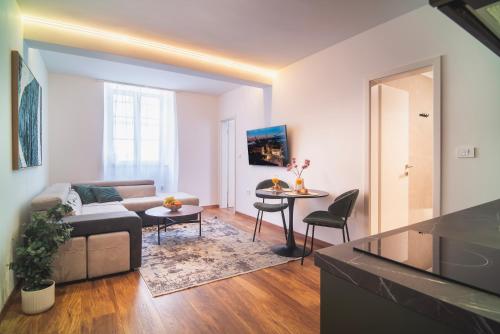 D&A Amphitheatre Premium Apartments with FREE Parking — 4-Star Luxury Hotel in Pula, Croatia