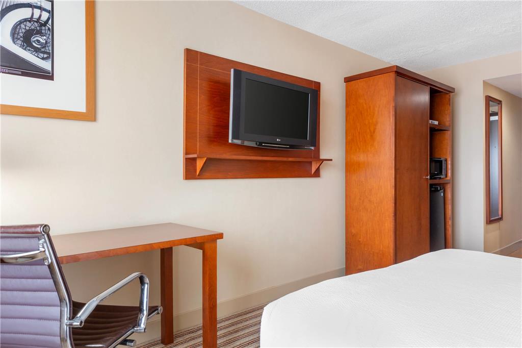 Radisson Hotel Detroit Metro Airport - photo 36