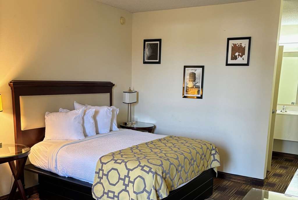 Baymont by Wyndham Johnson City - photo 12