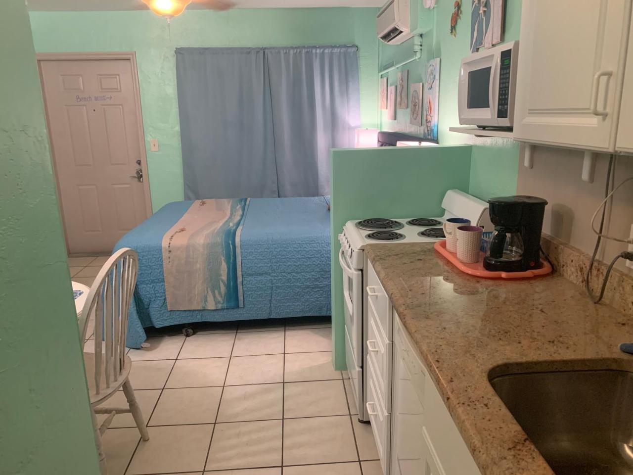 Michaels Surfside Cabanas - featured photo