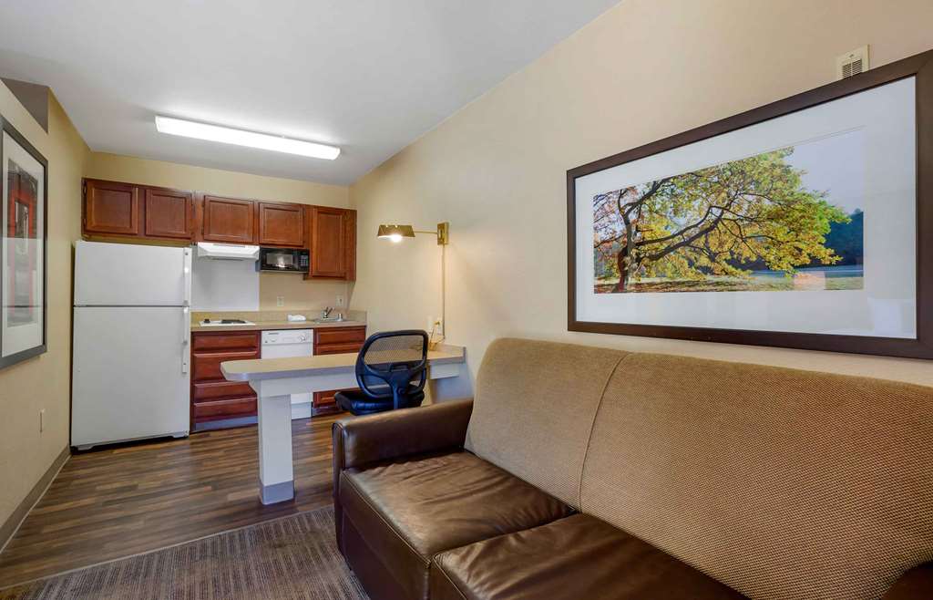Extended Stay America Phoenix Chandler E. Chandler Blvd. - photo 15