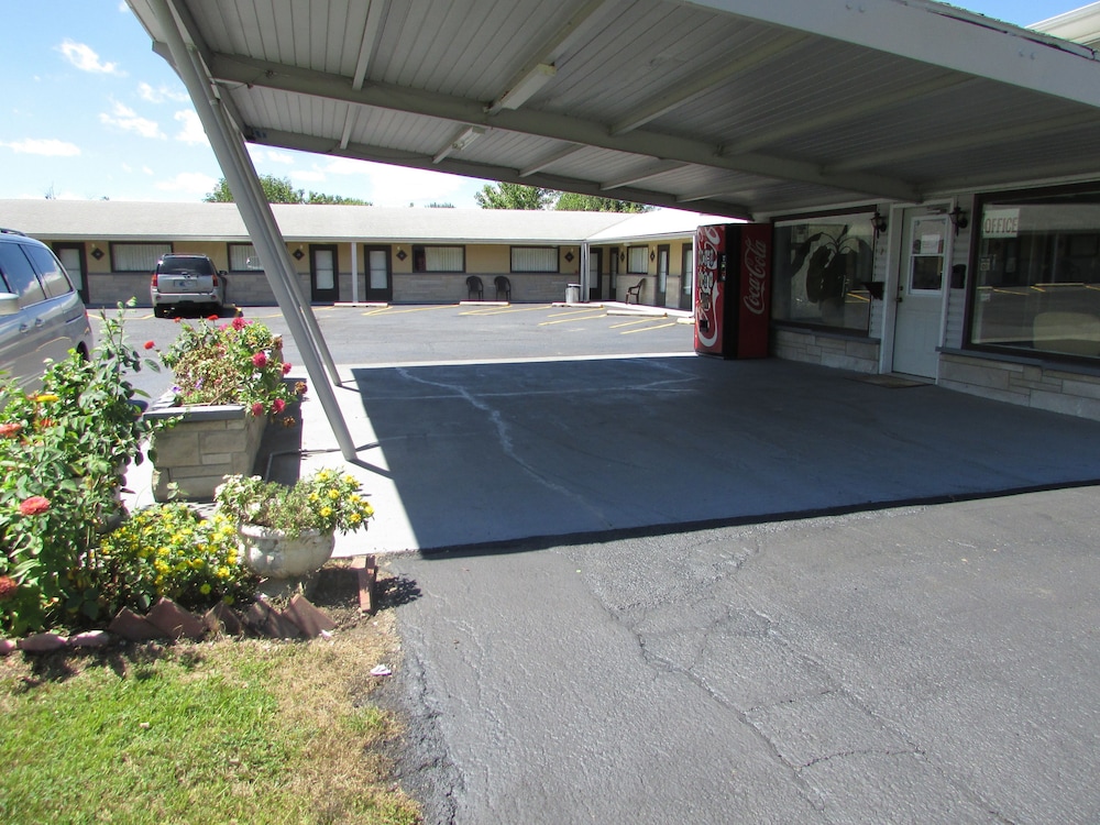Gas Lite Motel - photo 42