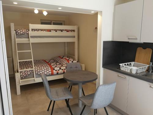 Studio Pour 3 Personnes A 1 Station De Metro De Paris — Saint Denis