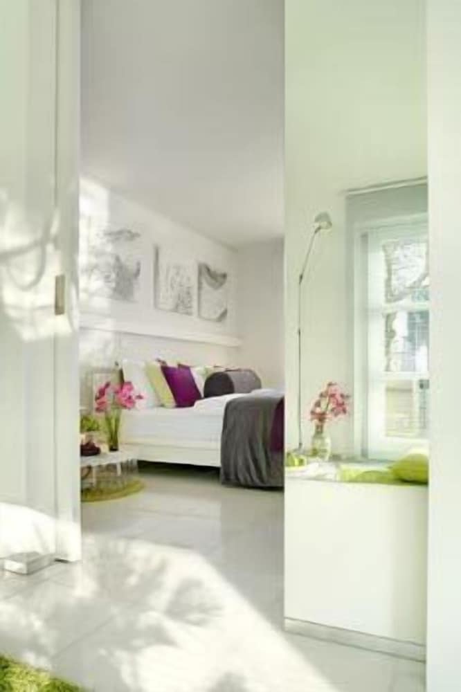 Maison Bousson Bed & Breakfast — 5-Star Luxury Hotel in Brugge, Belgium