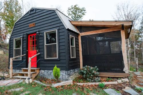 Blackbird Cabin — 4-Star Luxury Hotel in Chattanooga, United States