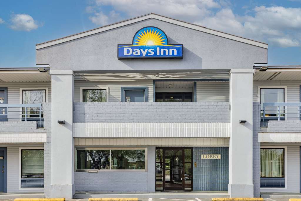 Days Inn by Wyndham Raleigh Glenwood Crabtree - photo 4