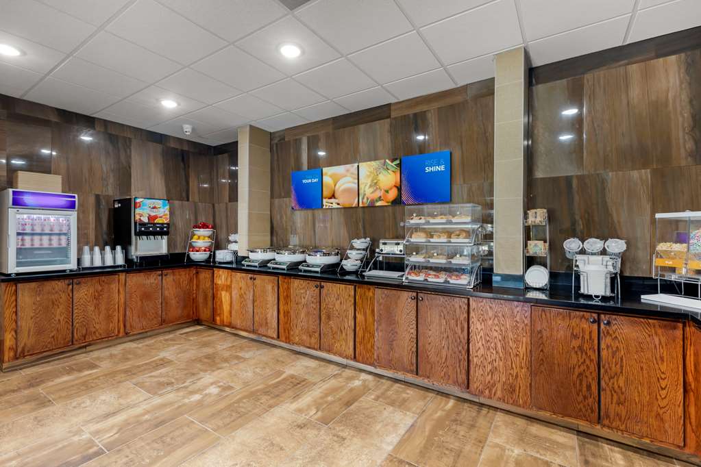 Comfort Suites West Monroe near Ike Hamilton Expo Center - photo 32