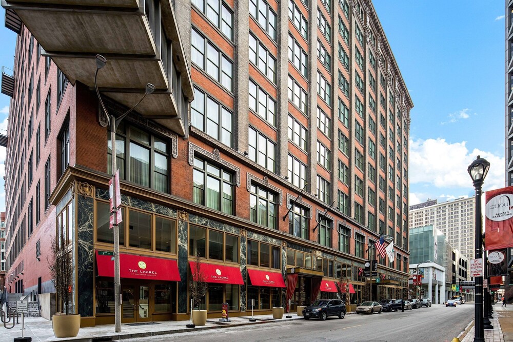Global Luxury Suites at the Gateway Arch — 4-Star Luxury Hotel in St. Louis, United States