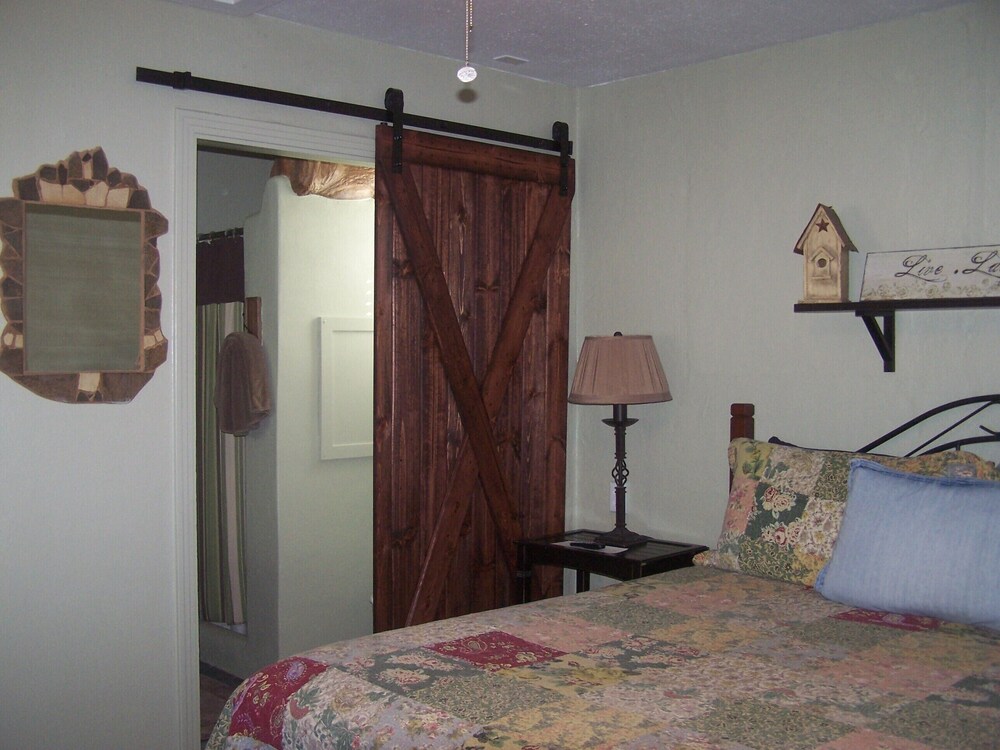 Blanco County Inn - photo 43