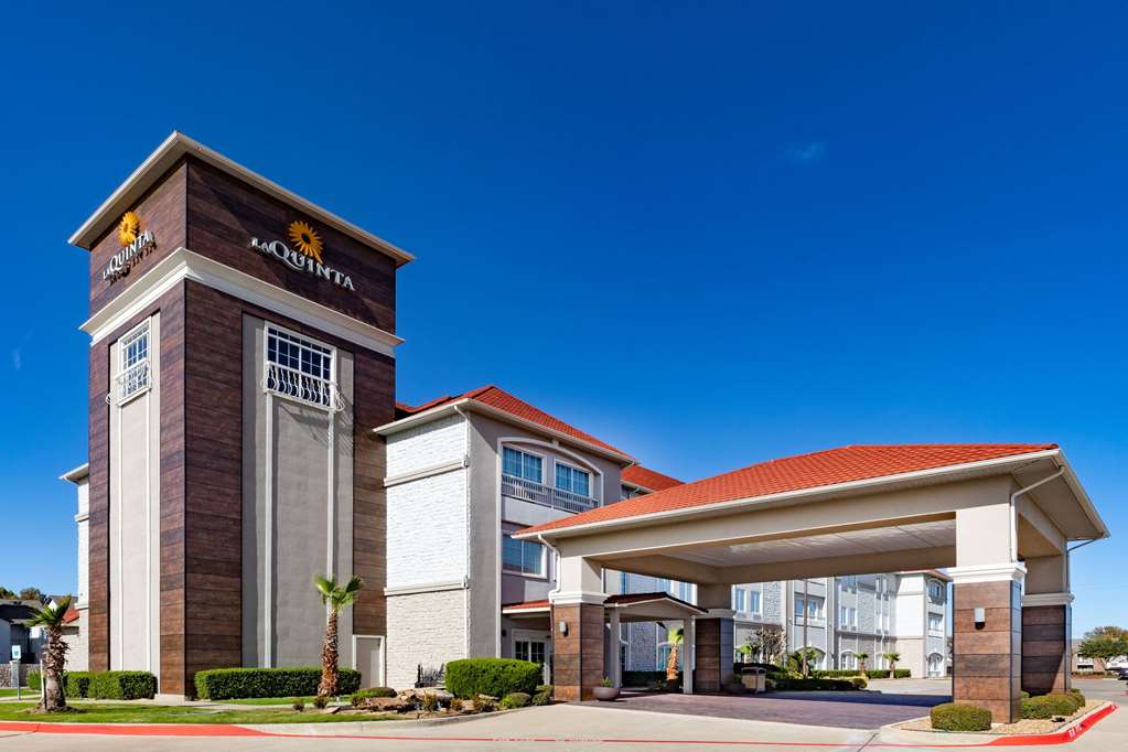 La Quinta Inn & Suites by Wyndham Garland Harbor Point - featured photo