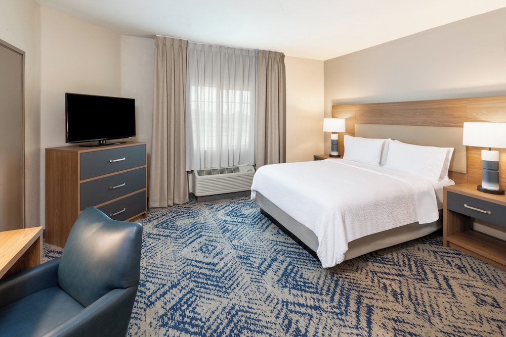 Candlewood Suites Georgetown by IHG - photo 9