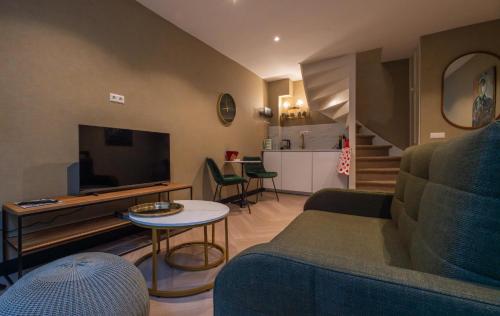Downtown Suite — 4-Star Luxury Hotel in The Hague, Netherlands