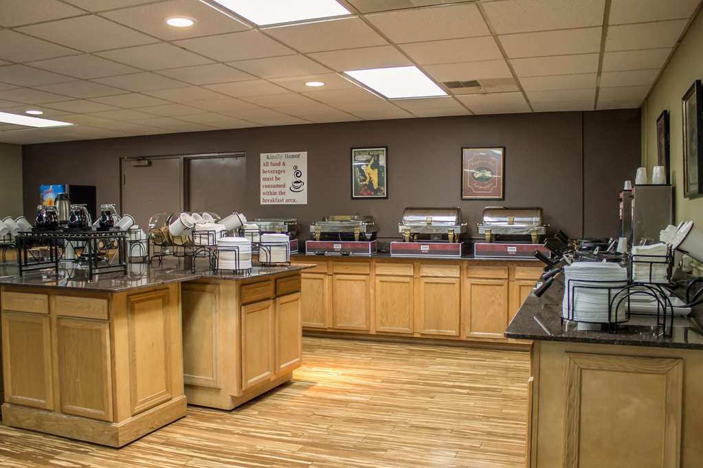 Comfort Inn Sandusky - photo 35