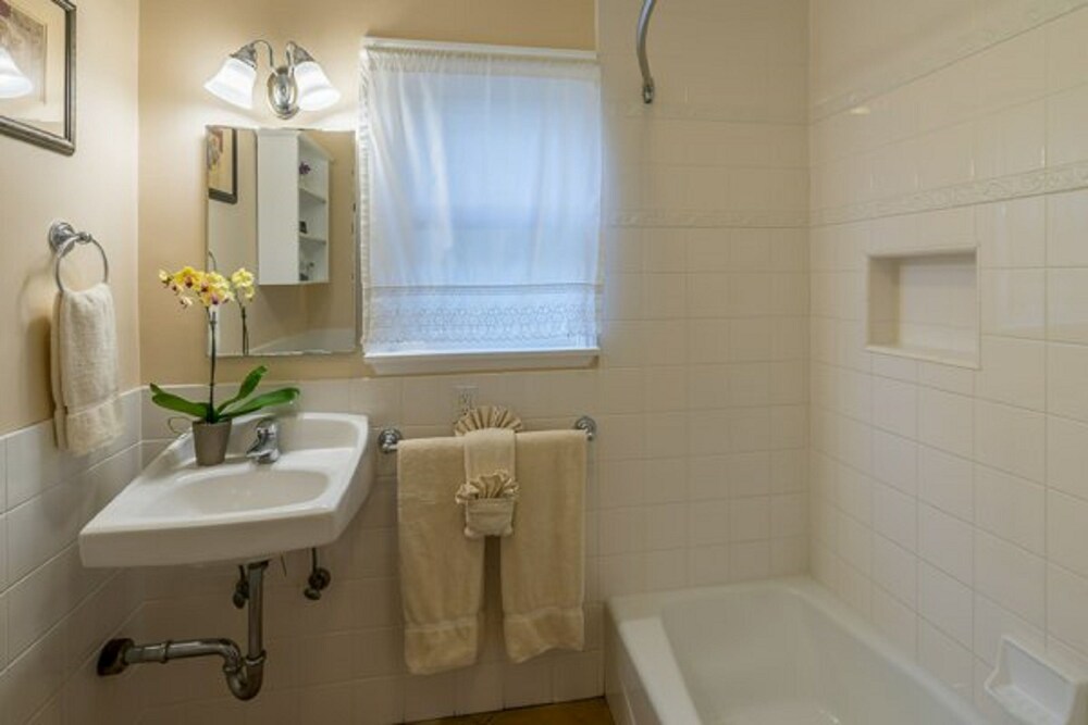 Beach House Inn - photo 56