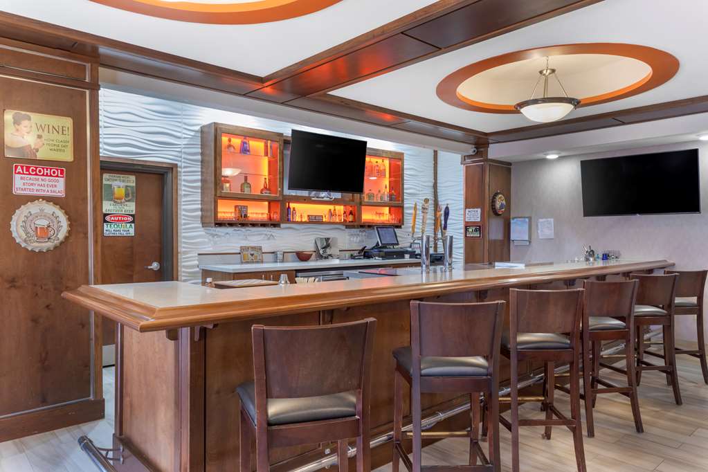 Best Western Plus Fort Stockton Hotel - photo 4