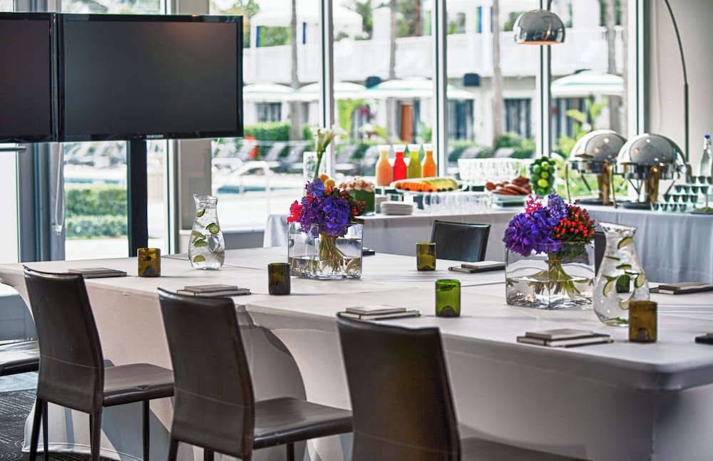 Kimpton Surfcomber Hotel by IHG - photo 89