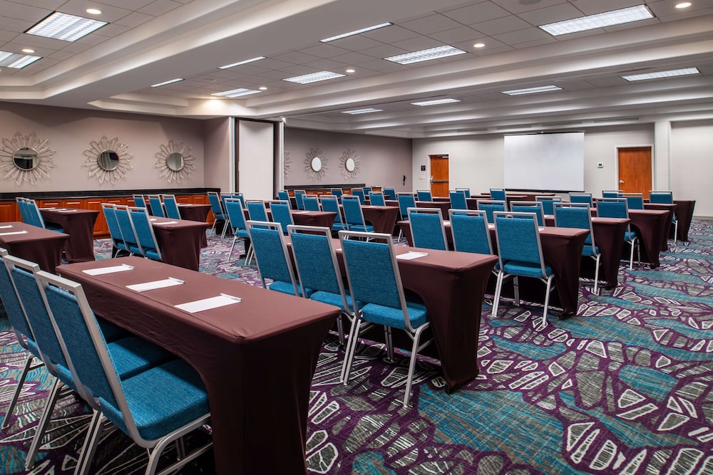 Hampton Inn & Suites Boise Spectrum - photo 111