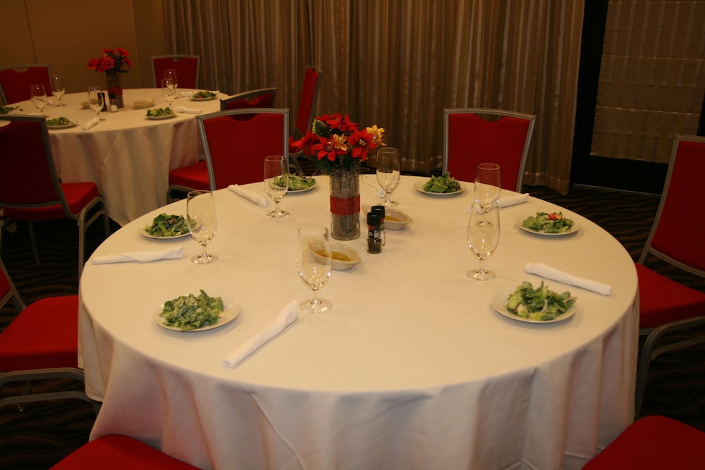 Hampton Inn Jacksonville Anniston Area - photo 45