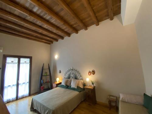 Casa Vetriera — 4-Star Luxury Hotel in Palermo, Italy