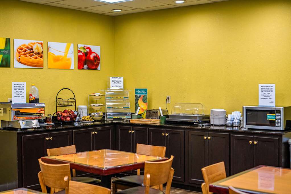 Quality Inn & Suites near Six Flags Austell - photo 23