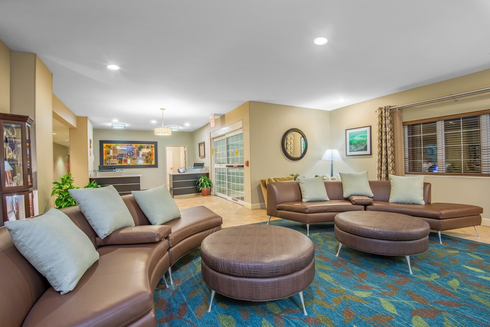 Candlewood Suites Jefferson City by IHG - photo 33