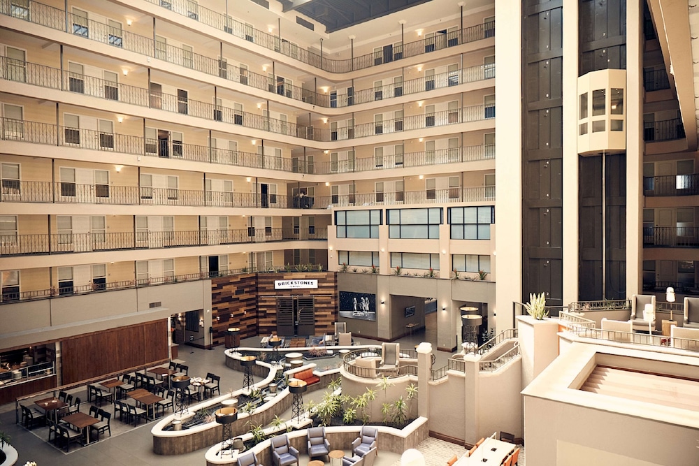 Embassy Suites by Hilton Los Angeles Downey - photo 5