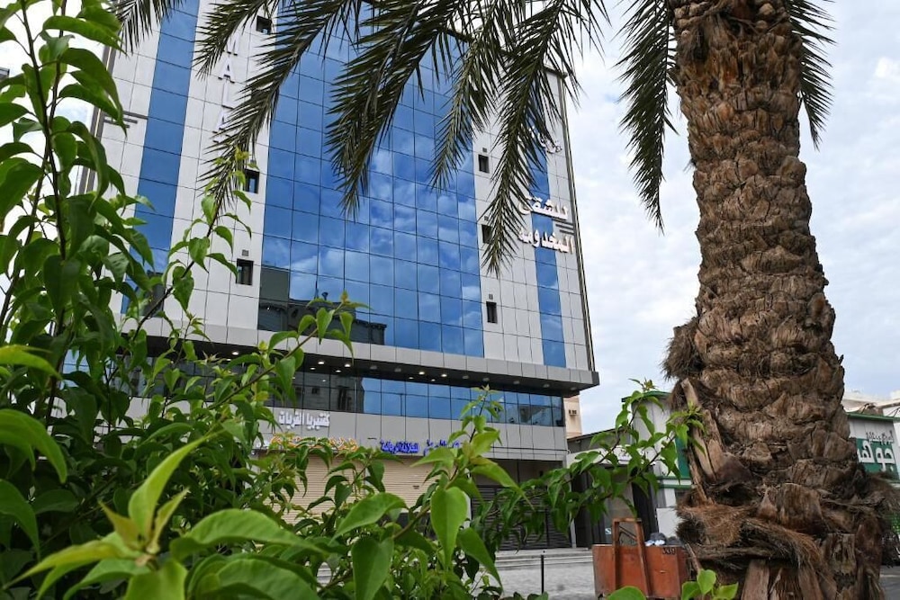 Buyot Malath Serviced Apartment — 4-Star Luxury Hotel in Jeddah, Saudi Arabia