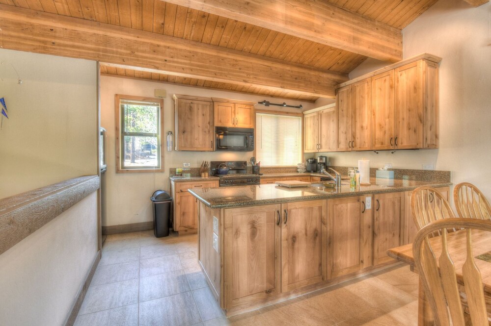 Silver Tree Sanctuary in Aspen Grove - photo 10