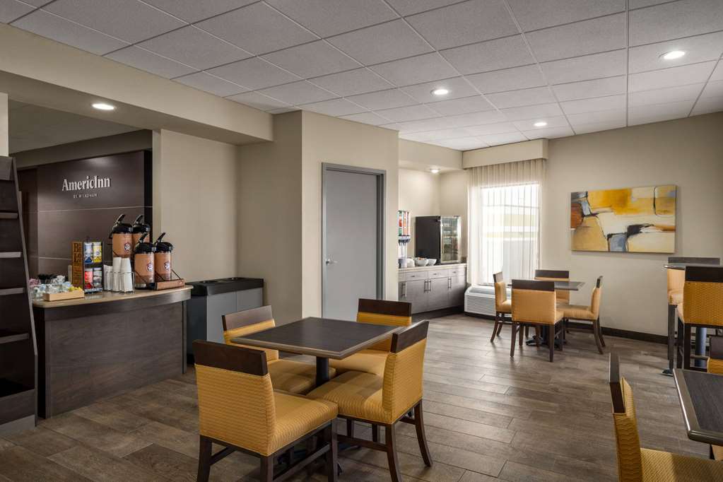AmericInn by Wyndham Rochester Near Mayo Clinic - photo 60