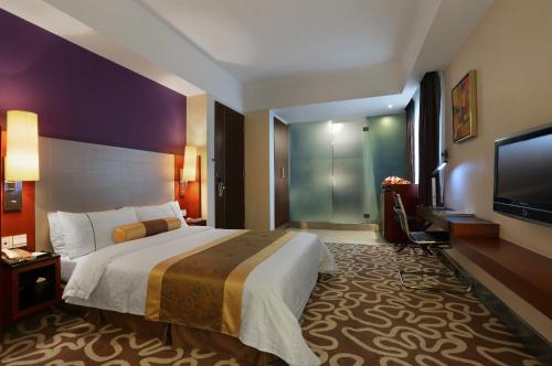 Caa Holy Sun Hotel in Shenzhen, People's Republic of China