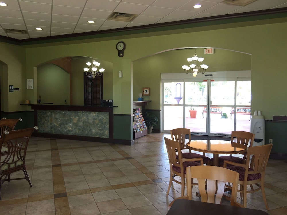 Rodeway Inn Sun City Center - photo 2