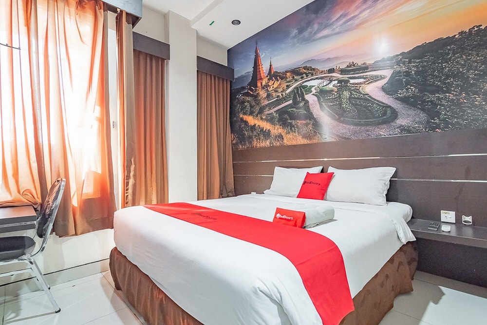 RedDoorz near Stadion Sanaman Mantikei in Palangkaraya, Indonesia