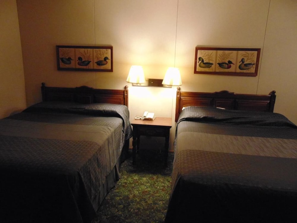 Heritage House Inn - photo 10