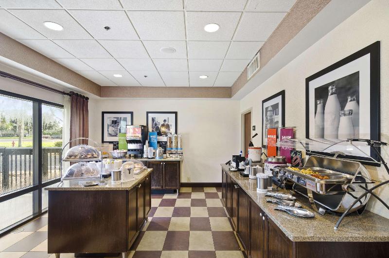 Hampton Inn Mount Dora - photo 77