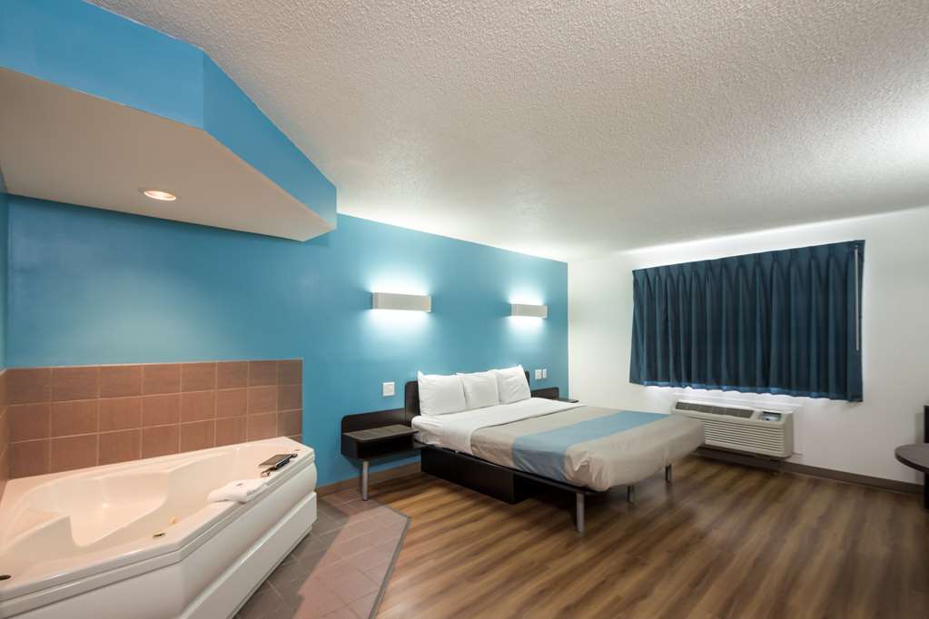 Motel 6 Rothschild WI - photo 7
