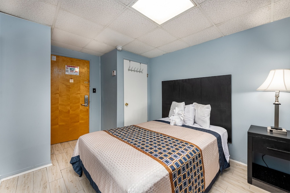 Hammock Inn & Suites North Beach Hotel - photo 10