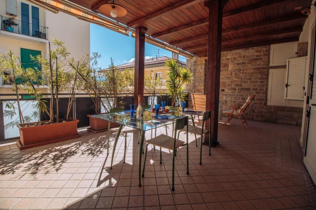 Holiday flat with high speed internet — 4-Star Luxury Hotel in Tocco Da Casauria, Italy