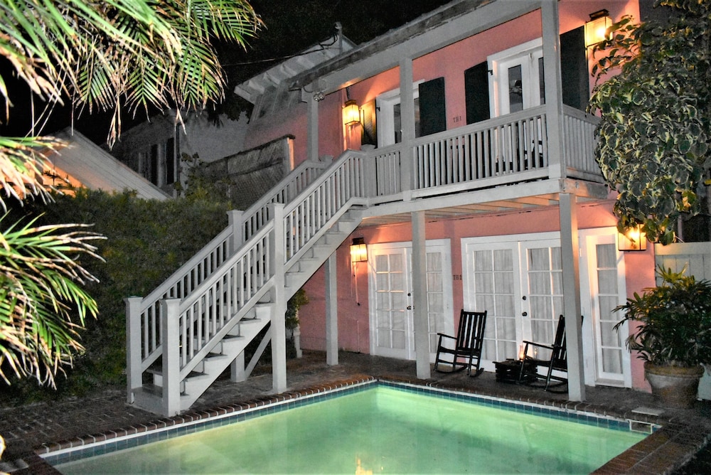 Simonton Court Historic Inn & Cottages - photo 251