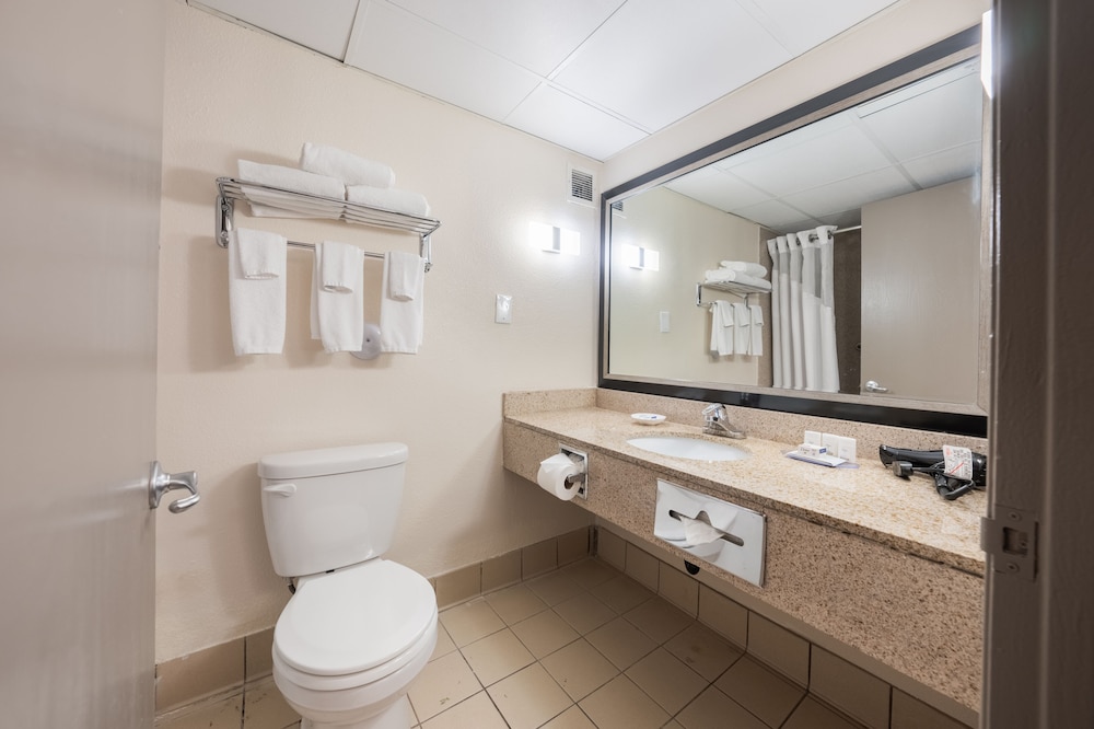 South Country Suites - photo 8