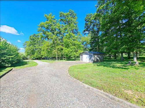 Domaine De Nina — Houdan