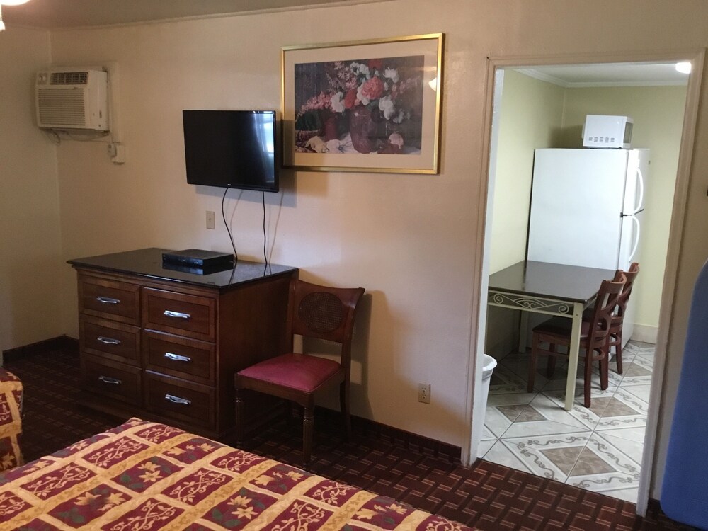 Jerry's Motel Oakdale - photo 7