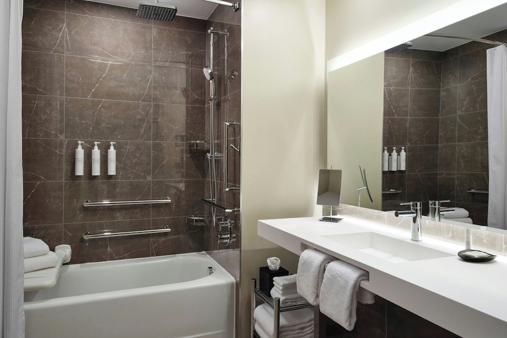 AC Hotel Detroit at the Bonstelle - photo 21