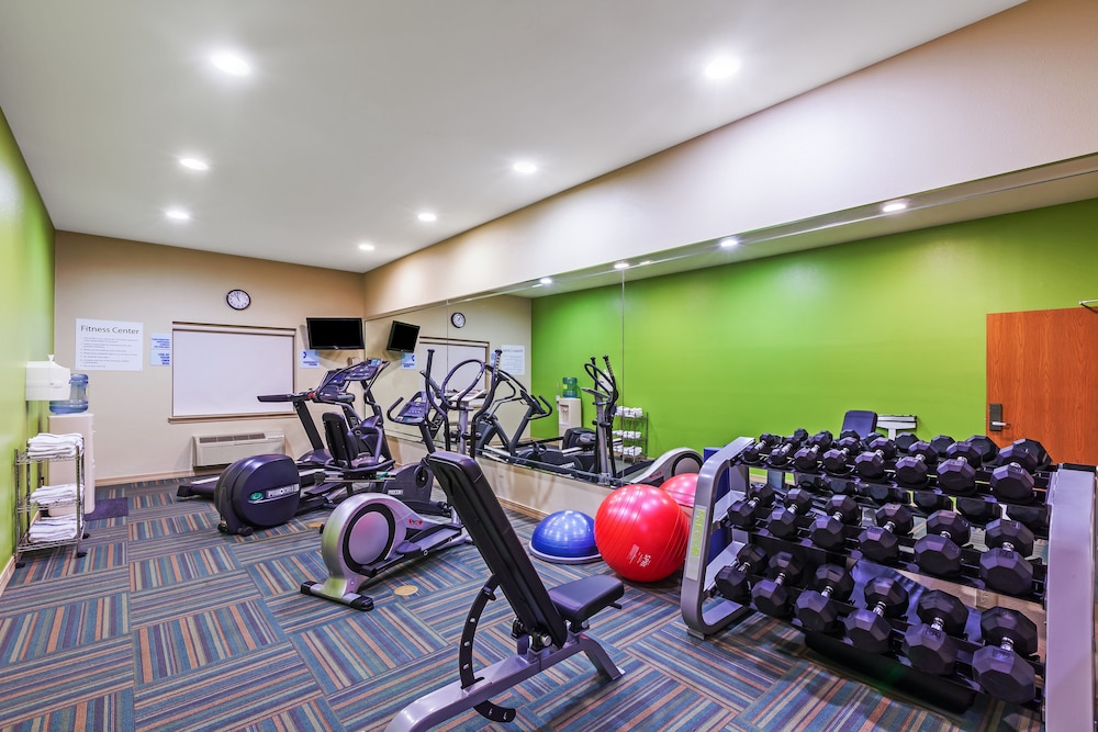 Holiday Inn Express Hotel & Suites Pharr by IHG - photo 22