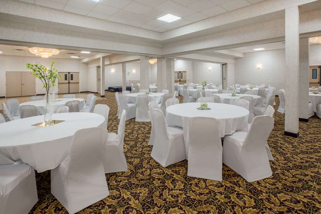 Baymont by Wyndham South Haven - photo 14