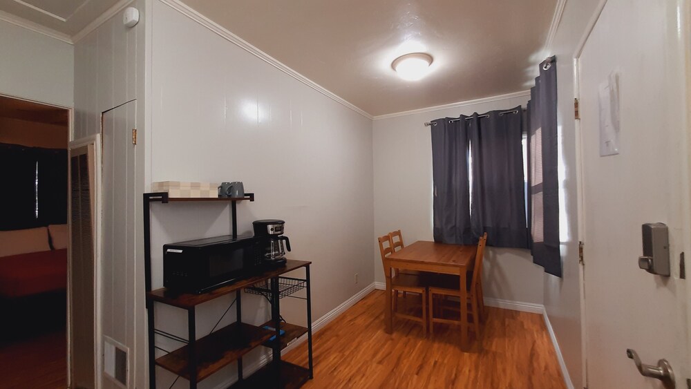 Sherwood Arms Motel - photo 33