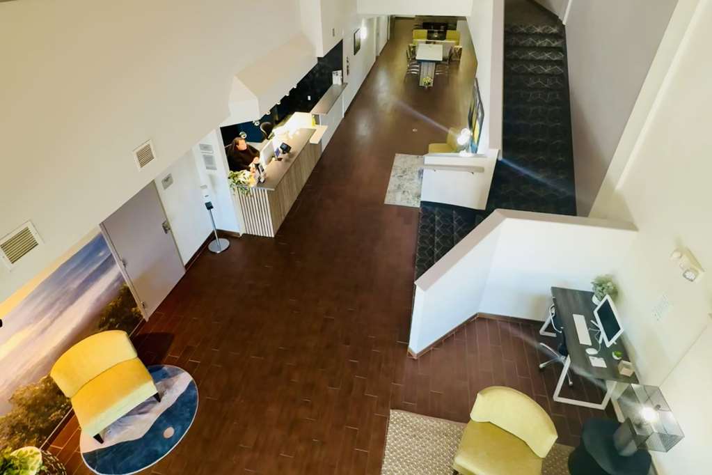 Clarion Pointe Albemarle - photo 12