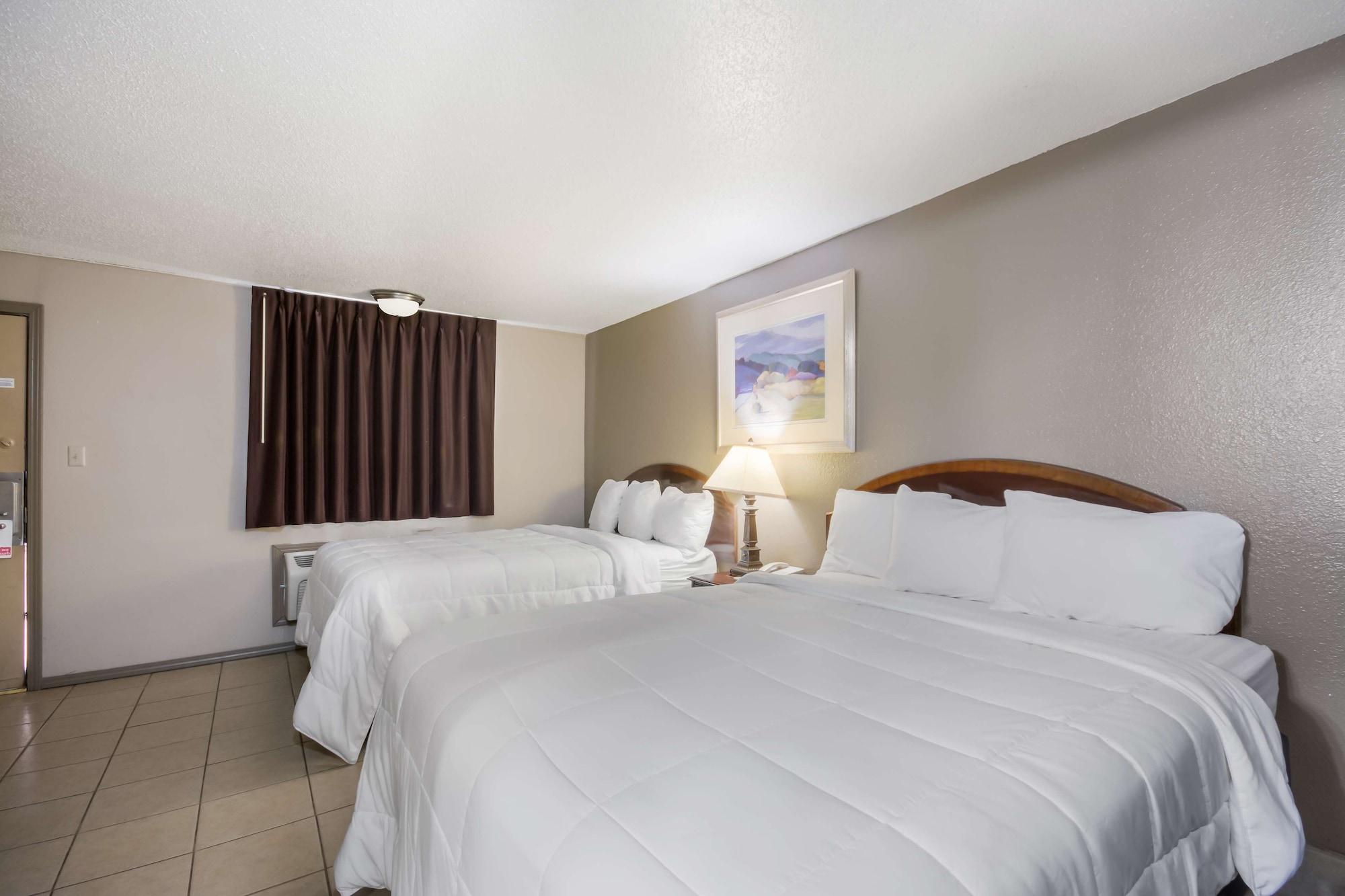 Americas Best Value Inn Woodward at 8th St - photo 8
